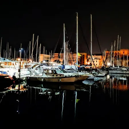 Daire Domus Vetriera Palermo