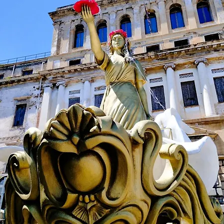 Daire Domus Vetriera Palermo